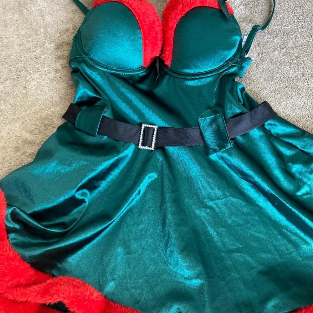 Medium Santa lingerie chemise